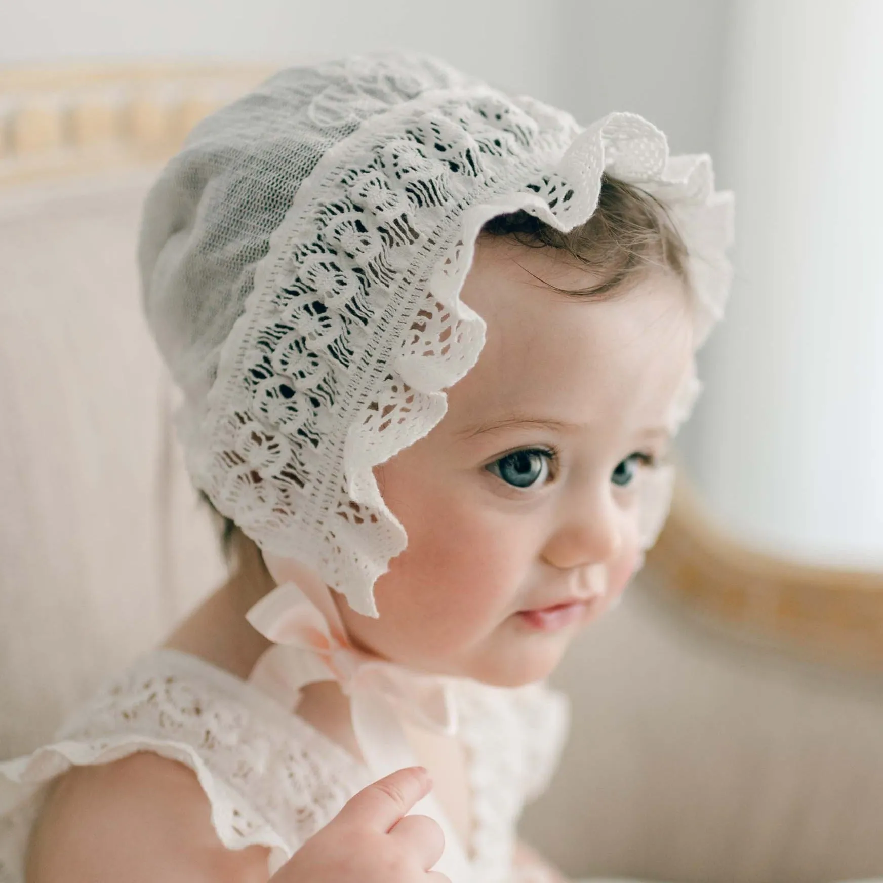 Charlotte Lace Bonnet